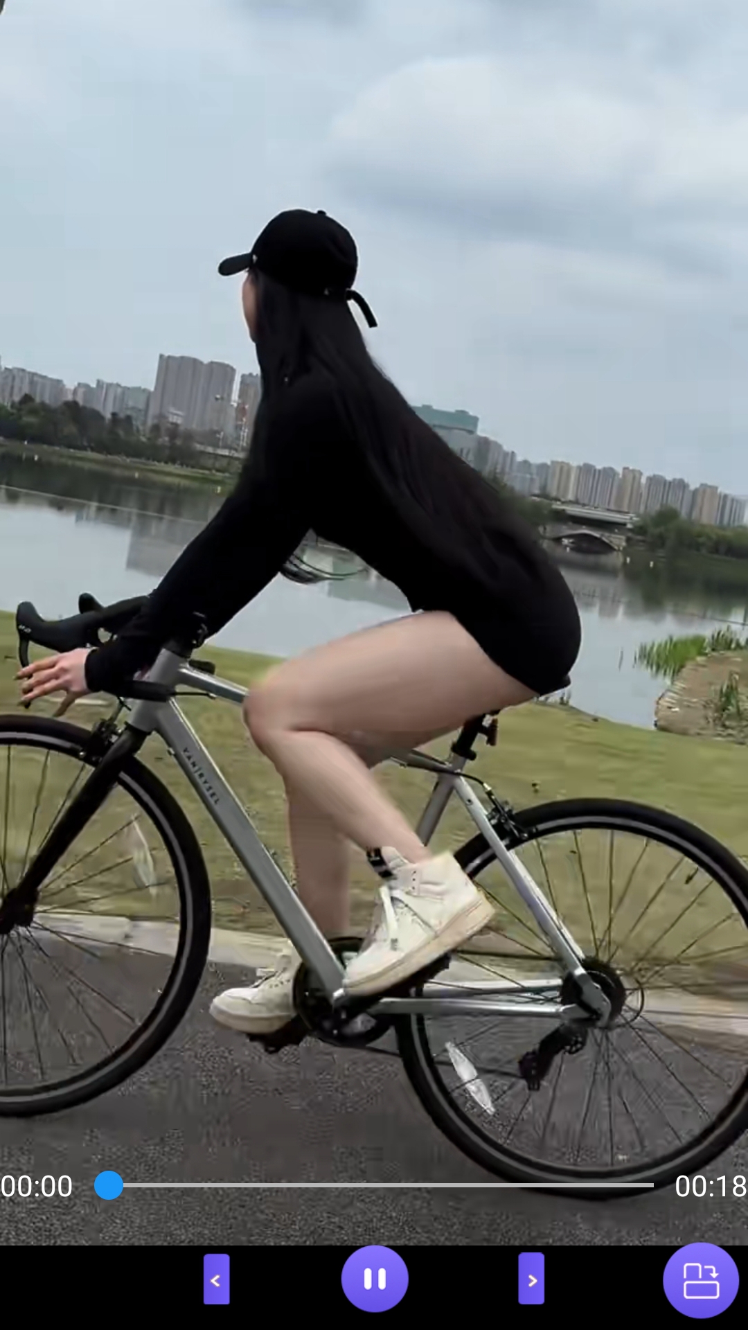 阴阳两地天人永隔截图
